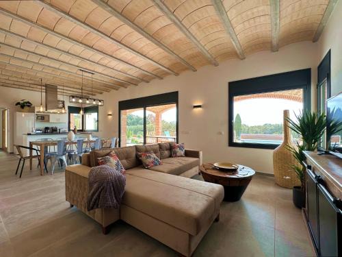 Perelada Villa | The Private Accommodation Villa