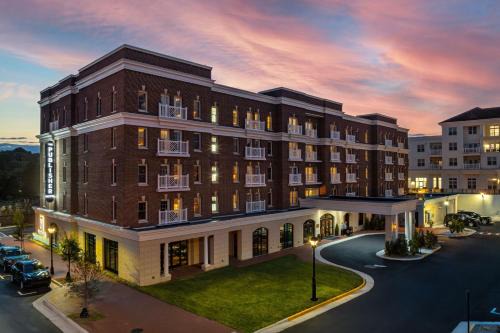 Fredericksburg Hotel | The Publisher, Downtown Fredericksburg, a Tribute Portfolio Hotel