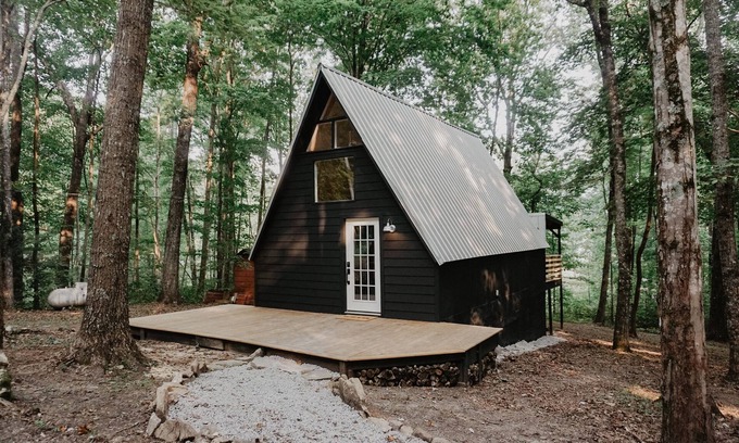 Dunlap Cabin | The Quail House near Fall Creek Falls State Park