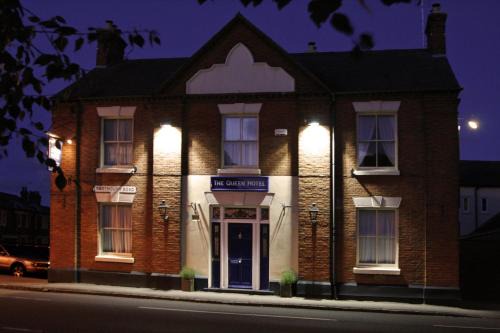 Olney Bed & Breakfast | The Queen Hotel
