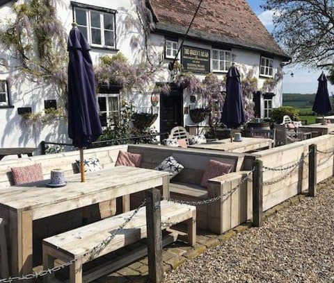 Hawkedon Hotel | The Queen's Head