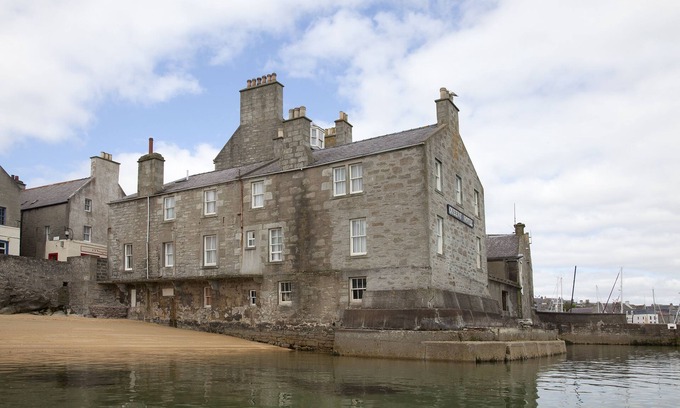 Lerwick Hotel | The Queen's Hotel