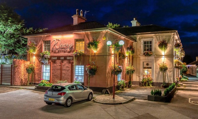 Galmpton House | The Railway Inn