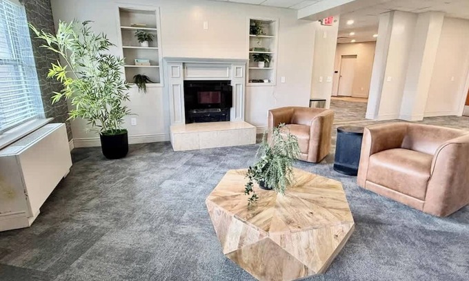 North Central Omaha Apartment | The Ralston Summary: