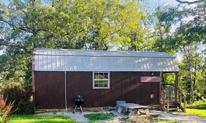 Compton Cabin | The Ranch House Cabin at Elkhorn Cabins