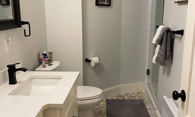 Queens Square Apartment | The Reagh's (one room suite)-1 of 3 suites in this Heritage property 4.5 star