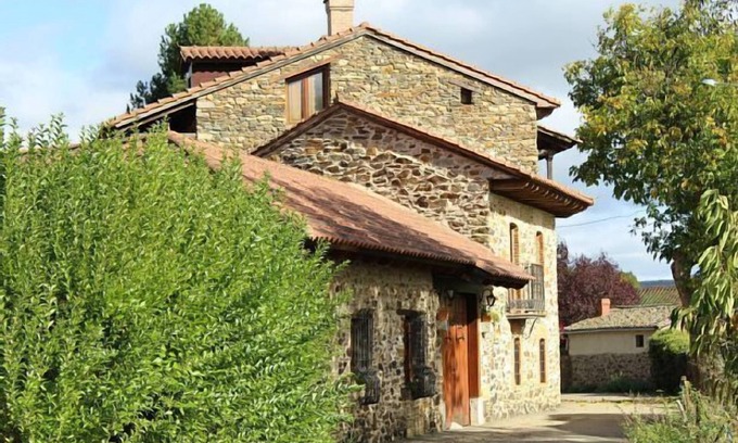 Santa Maria de Ordas Cottage | The Reception - Apartment loft for 2 people
