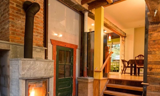 North Downtown House | The Recycled House - Walk Downtown