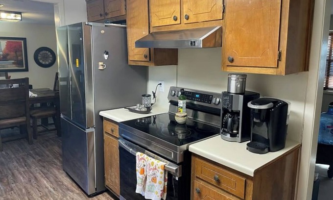 San Angelo House | THE RED ARROYO TOWNHOUSE - Just minutes away to any area in San Angelo! !