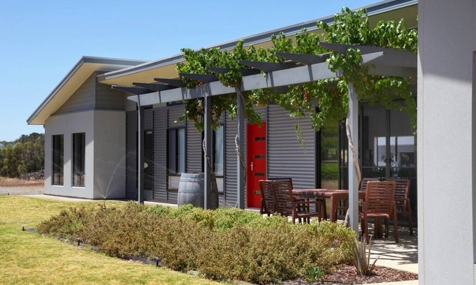 Nuriootpa House | The Red Door @ Barossa Valley ★Vineyard View★