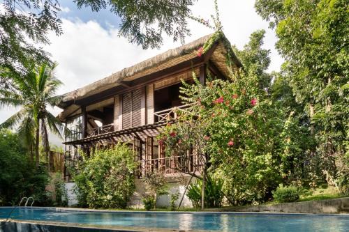 Batangas City House | The Red Hen Homestead