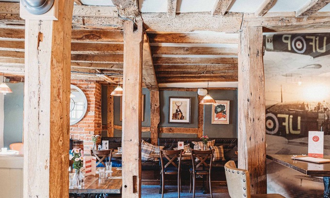 Odiham Hotel | The Red Lion