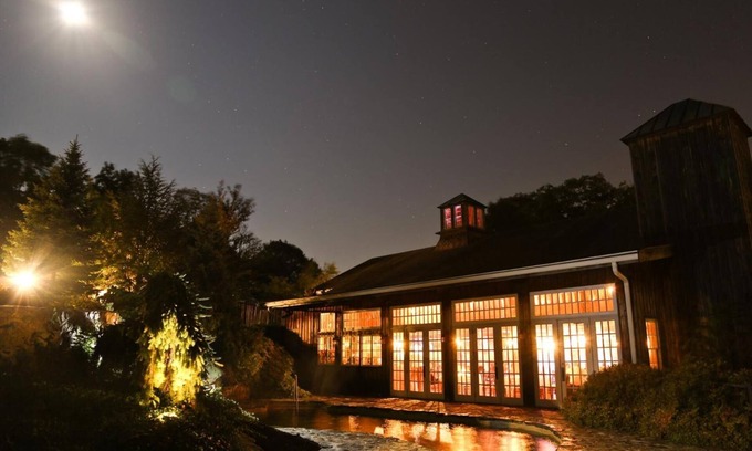 Cohasset Hotel | The Red Lion Inn Resort 1704