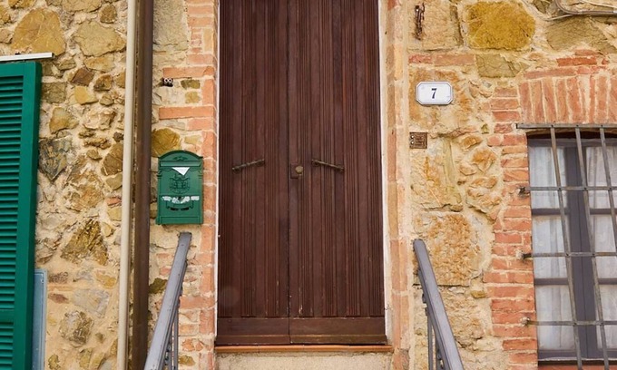 Casciano di Murlo Apartment | The Red Woodpecker