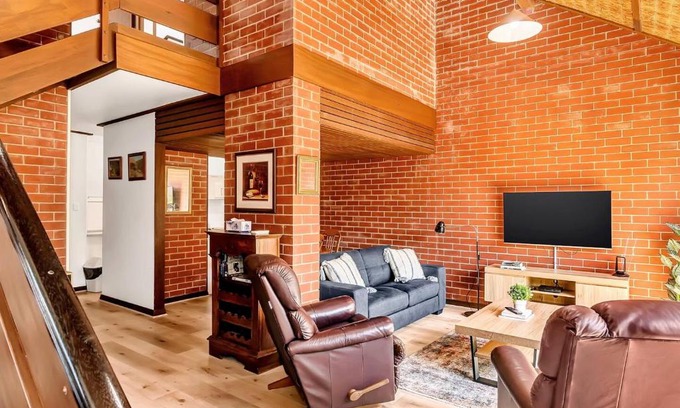 Norwood Apartment | 'The Redstone' Experience Adelaide's Inner-east