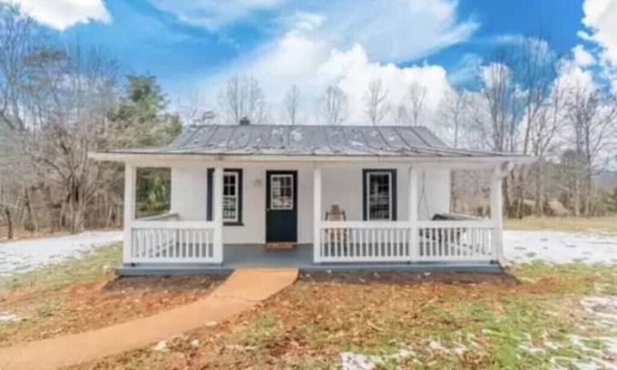 Shipman House | The Refuge at Laurel