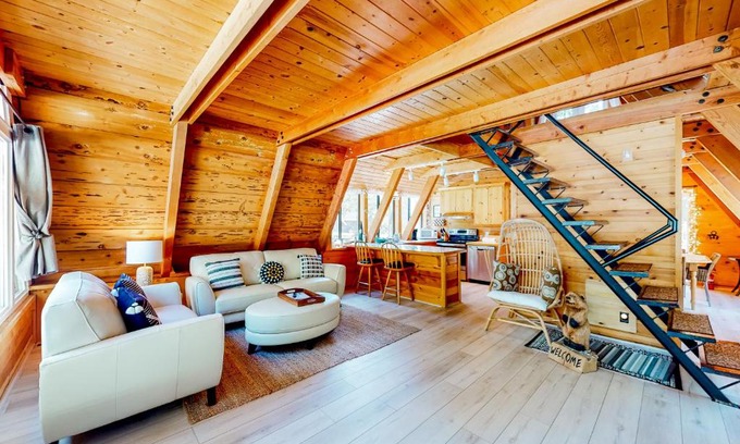Tahoe Pines House | The Regal Bear