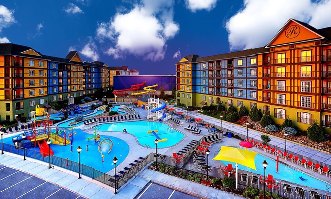 Sevierville Hotel | The Resort at Governor's Crossing