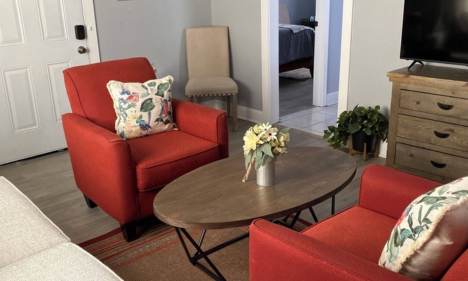 Broadmoor Apartment | The Resting Nest Apartment for up to 3 guest, Uptown New Orleans