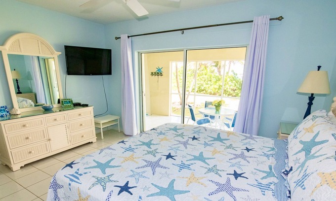 Rum Point Condo | The Retreat #17 Two Bedroom Ocean View at Rum Point