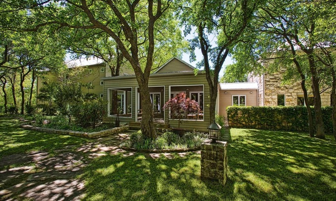 Cool House | The Retreat; A Home Away From Home
