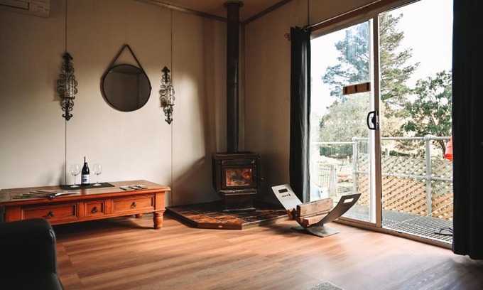 Windeyer House | The Retreat - A Windeyer Outback Experience