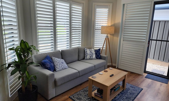 Cameron Park Apartment | The Retreat. Modern Cosy Stylish
