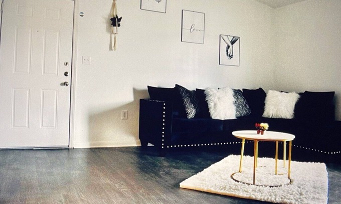 The Woodlands Apartment | The Retreat Stay