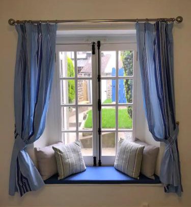 Plympton House | The Retreat @ The Old Smithy, Colebrook Village