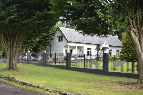 Larkhall Apartment | The Retreat Tranquil Countryside Apartment