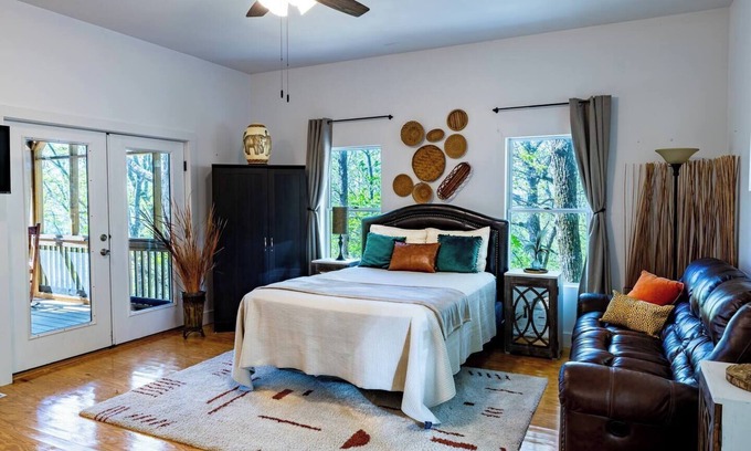 Valley Head Apartment | The Ridge at Buena Vista Bluffs