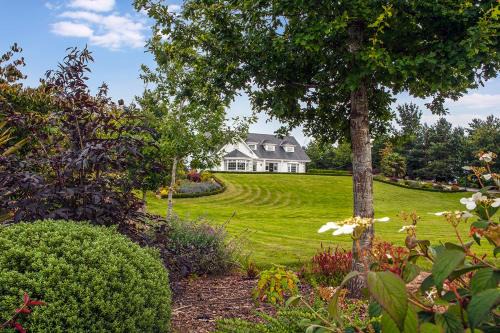 Kilcullen Bed & Breakfast | The Ridgewood Lodge