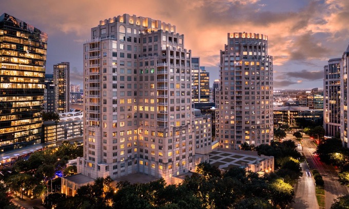 Uptown Hotel | The Ritz-Carlton, Dallas