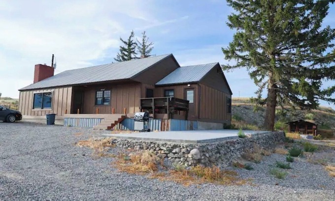 Glen House | The River House - Big Hole River