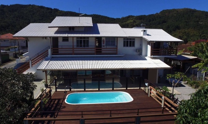 Barra da Lagoa Apartment | The River Lee Hotel in Cork