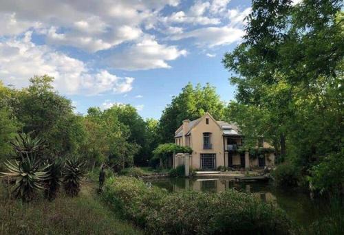 Magaliesberg Villa | The River Villa