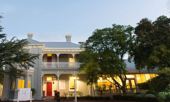 Bairnsdale Bed & Breakfast | The Riversleigh