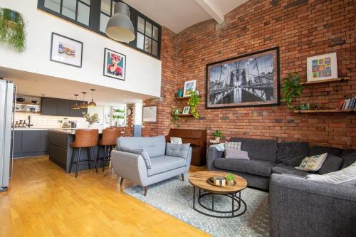 Windmill Hill Apartment | The Robinson Building