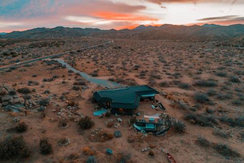 Pioneertown House | The Rockstar By The Cohost Company