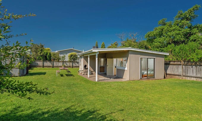 Hahei Cottage | The Rookery - Hahei Holiday Home
