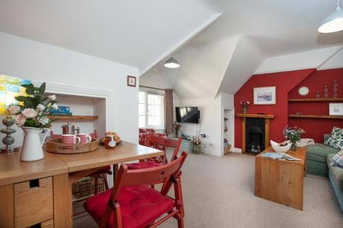 Budleigh Salterton Apartment | The Roost