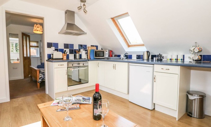 East Tytherley Cottage | The Roost