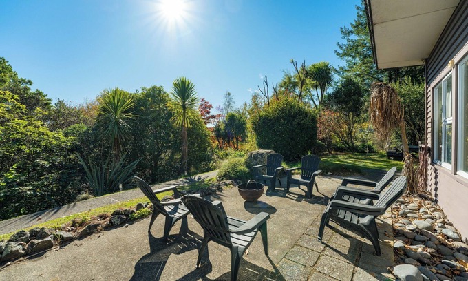 Turangi House | The Roost - Turangi Holiday Home