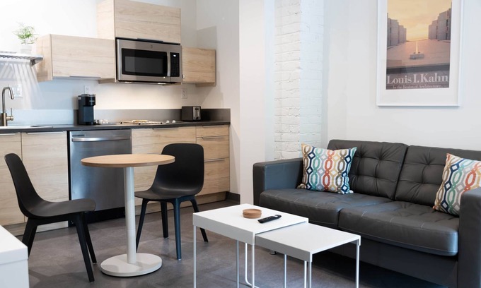 Norfolk Apartment | The Rosalie Suite 4, Steps from Norfolk's Hospitals