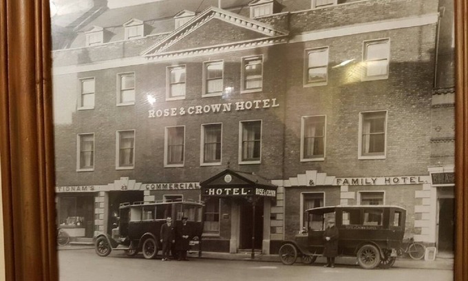 Wisbech Hotel | The Rose and Crown Hotel