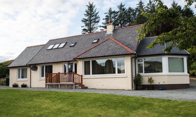 Torvaig Bed & Breakfast | The Roses B&B