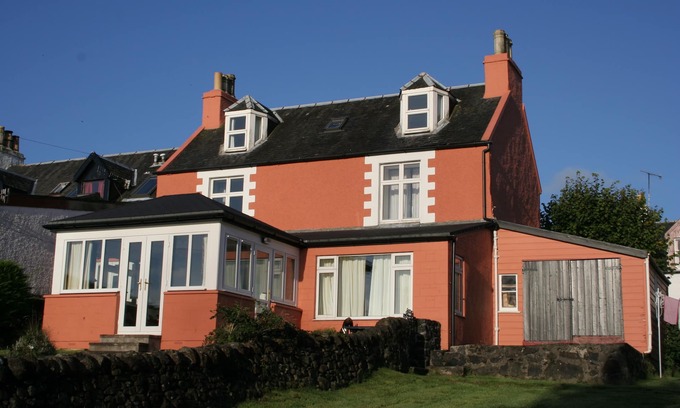 Tobermory House | The Rowans - Pet Friendly With Amazing Views