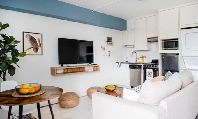 Virginia Highland Apartment | The Roxie, Near PonceCityMarket