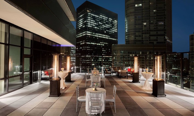 Downtown Chicago Hotel | The Royal Sonesta Chicago Downtown