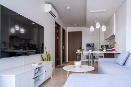 Maribago Apartment | The Royal Staghorn - A Luxury Condo